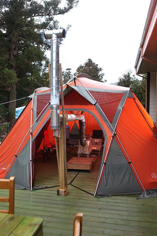 Basecamp Guesthouse Seogwipo Extérieur photo